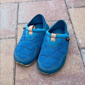 Teva Blue Re-ember camp shoes